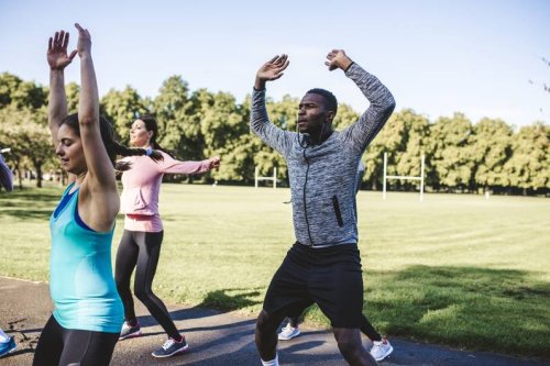 Jumping Jacks Wie eine alte Sport-Übung dich in Schwung bringt
