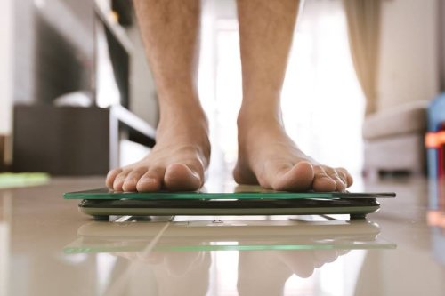 Körpergewicht ermitteln: Diese Fehler solltest du beim Wiegen nicht machen