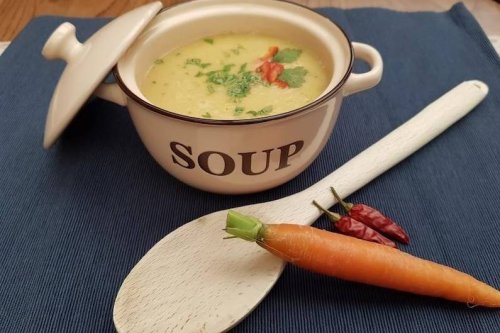 Schnelle Kichererbsensuppe mit Kokosmilch