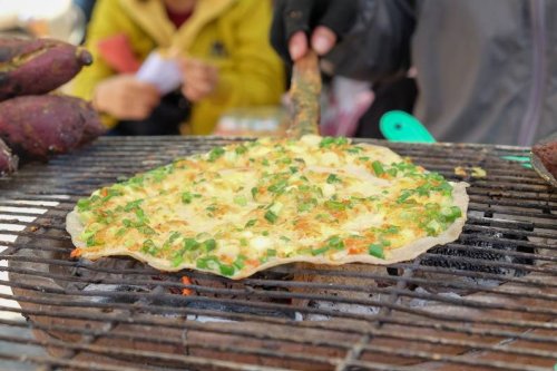 Ohne Mehl! Diese vietnamesische Pizza wirst du lieben - FIT FOR FUN