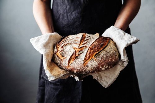 Von wegen Sauerteig: Nur vier Zutaten – so bäckst du Brot wie Jamie Oliver