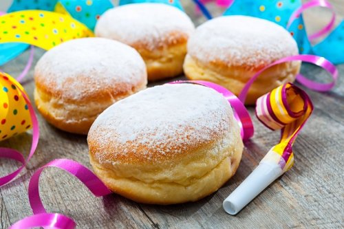 Ohne Frittieren: So machst du kalorienarme Karnevals-Krapfen - FIT FOR FUN