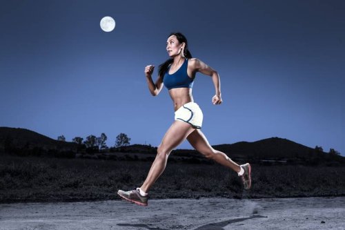 Was du beachten solltest So beeinflusst der Vollmond deinen Schlaf und deine Trainingsroutine