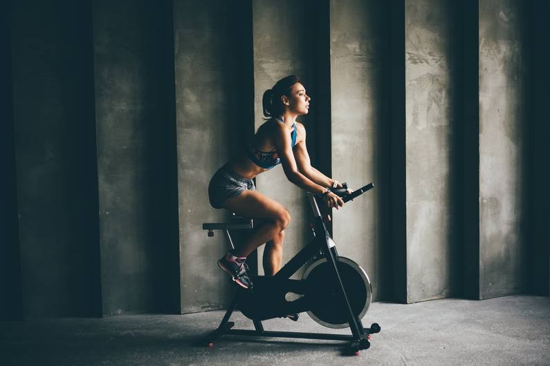 Effektiver trainieren: Wie du Cardiotraining noch mehr Kalorien verbrennst