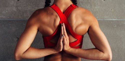 Want to Age Well? Do These 3 Upper Back Exercises Every Day