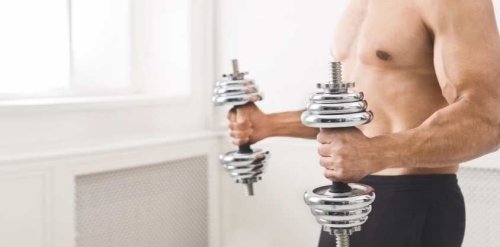 This 20-Minute Dumbbell Workout Builds Stronger, and Bigger Arms