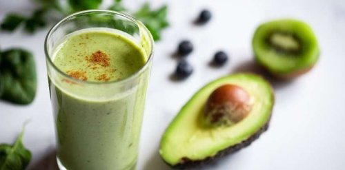 This Delicious Turmeric Smoothie Recipe Can Help You Shed Pounds Fast