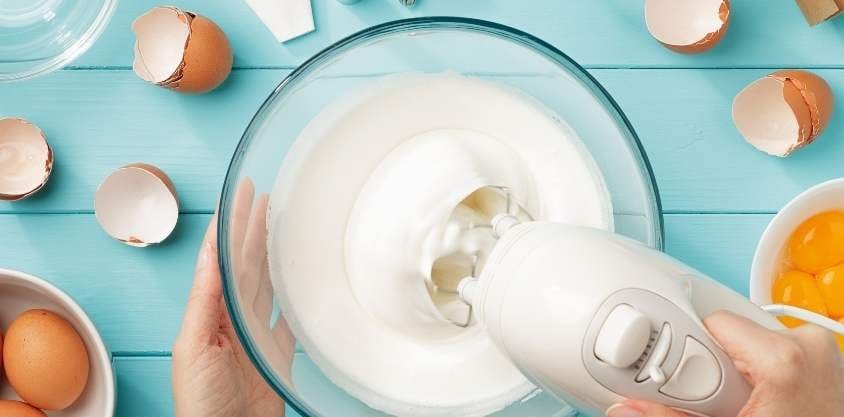 20 Internet’s Favorite (and Clever) Ways To Use Egg Whites