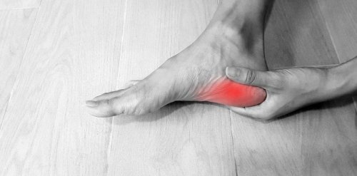 The Best 3 Exercises for Plantar Fasciitis, According to Experts