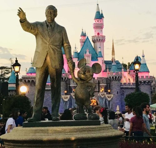 12 Disney Theme Parks, 12 Dreamy Destinations: Do You Know Them All?