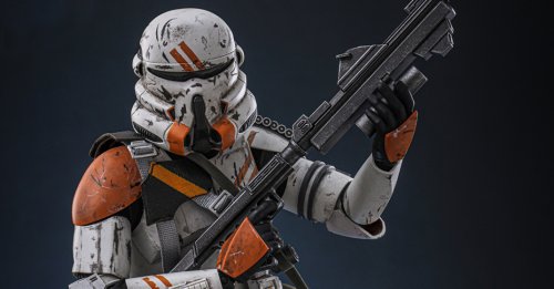 Hot Toys Star Wars: Revenge of the Sith Airborne Trooper (212th Attack Battalion) sixth scale figure revealed