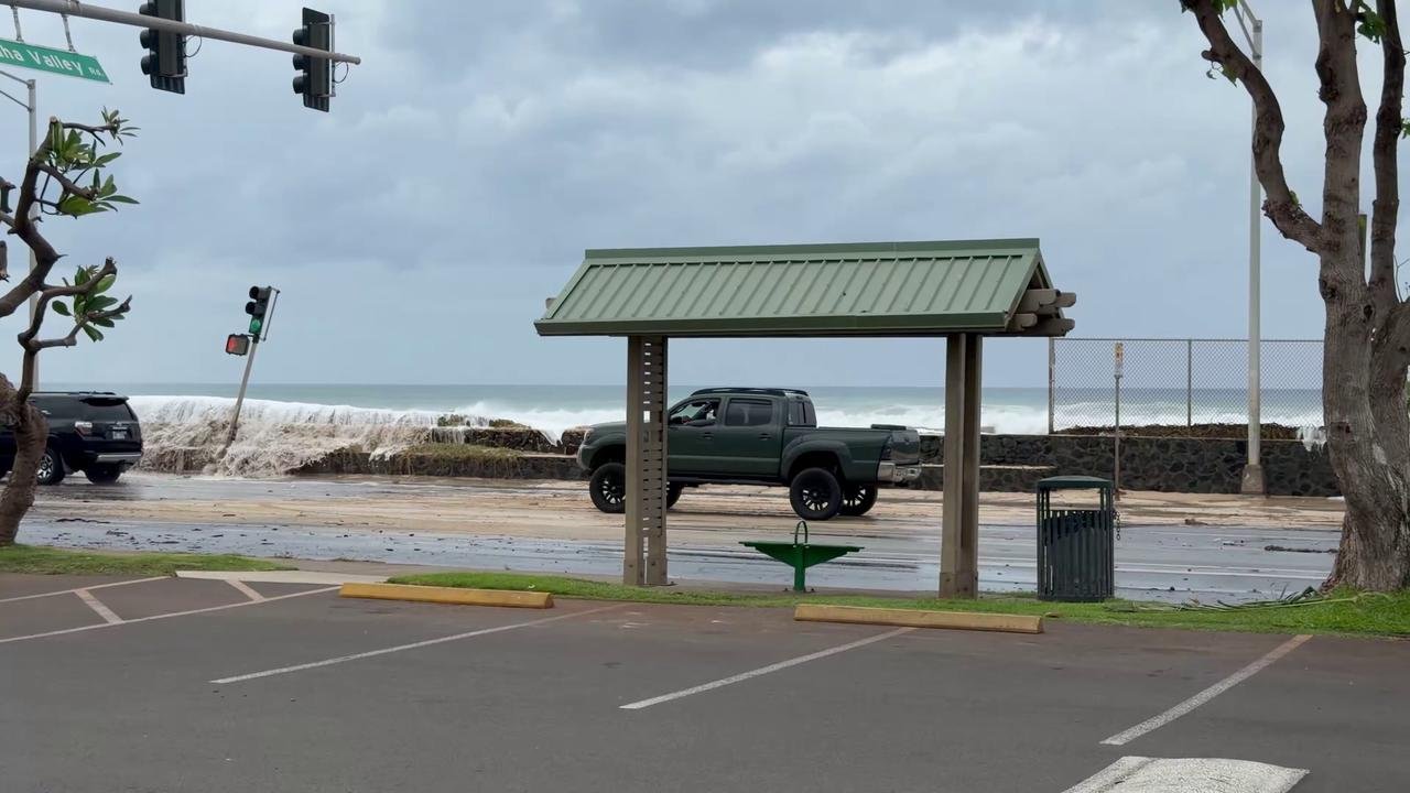 US: Hurricane Lowell Approaches Hawaii, Bringing Strong Winds and High Surf.