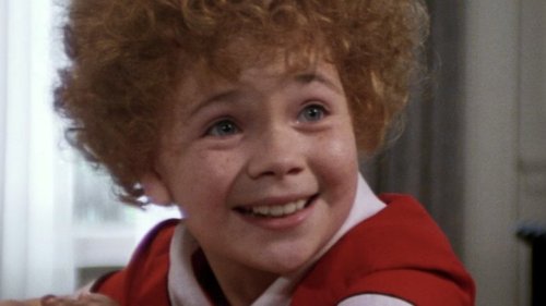 This Is What Happened To The Little Girl Who Played Annie