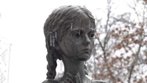 Holodomor: Germany's parliament recognises Ukraine's 1930s famine as 'genocide'