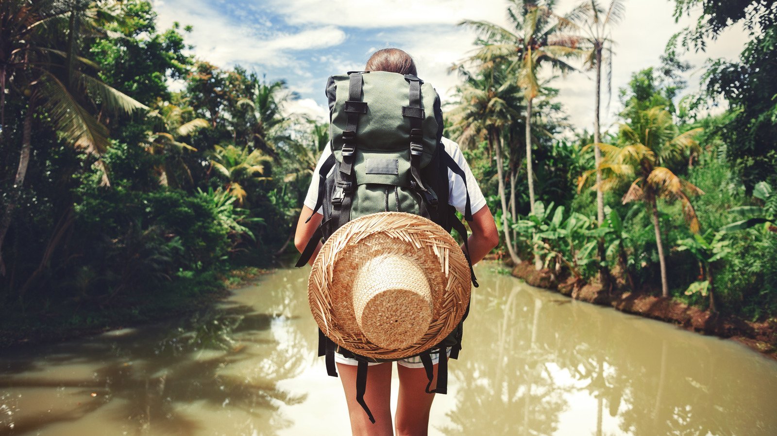 The 5 Essentials Backpackers Frequently Forget To Pack