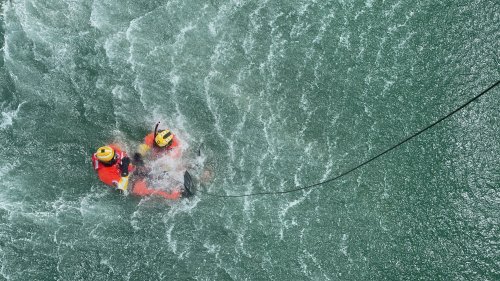 Inside a dramatic Coast Guard sea rescue