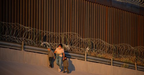 Gov. Kristi Noem’s border stunt raises novel (and disturbing) legal questions