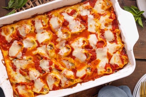 Magazine - 🎶ON TOP OF SPAGHETTI, ALL COVERED WITH CHEESE🎶 I LOST MY POOR MEATBALL...🎶