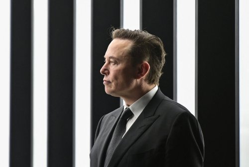 Elon Musk may be one of world's richest men but 'doesn't live like billionaire'