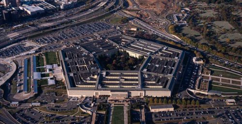 Watch the Pentagon's newly released UFO footage that has the internet buzzing