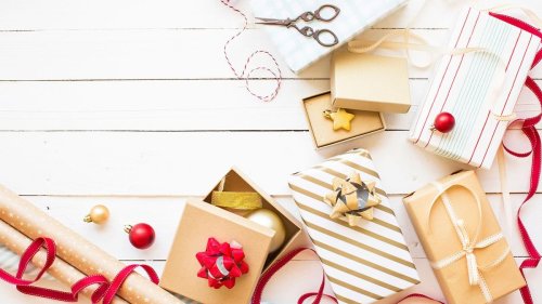 9 Uses for Leftover Holiday Wrapping Paper — More Crafts Using Household Items