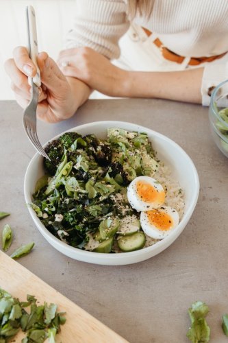 3 delicious nourish bowls to romanticize your lunch hour