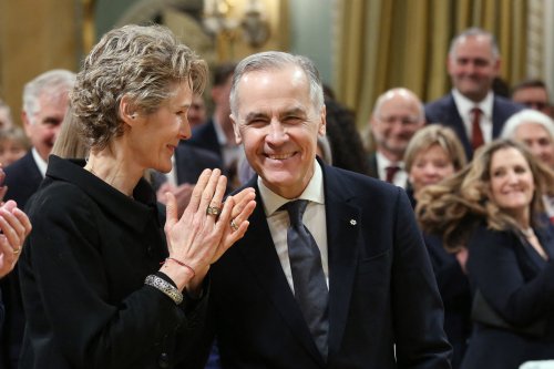 Mark Carney sworn in as Canadian PM amid growing tensions with US