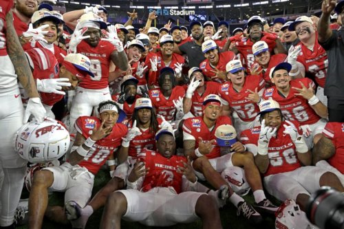 Magazine - College Football