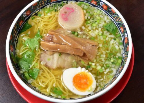 Check out these wild flavors of the ramen rainbow!