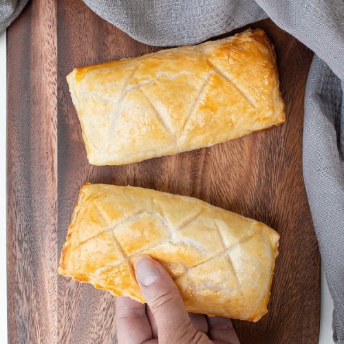 Get Puff Pastry Sheets and stuff them with Cheese and Ham