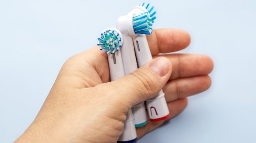 How Often You Should Be Changing Your Electric Toothbrush Head