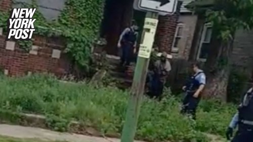 Chicago man helps police rescue woman chained up in home in city's Pullman neighborhood
