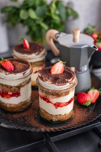 10 einfache Desserts im Glas – schneller Nachtisch für viele Gäste!