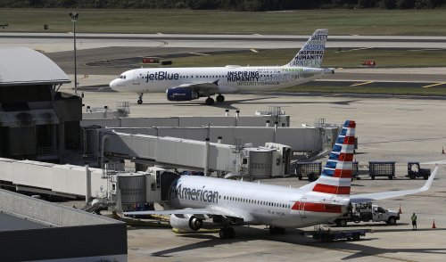 American, JetBlue expand deal that US is trying to kill