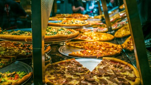 Never Ignore These Major Pizza Shop Red Flags