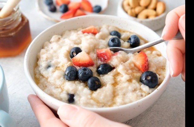 Huge Mistakes Everyone Makes With Oatmeal