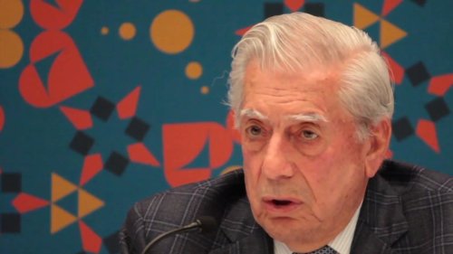 Mexico: Mario Vargas Llosa, author and Nobel literature laureate, dies at 89