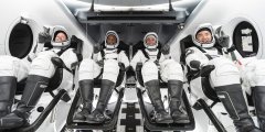 Discover spacex crewed mission