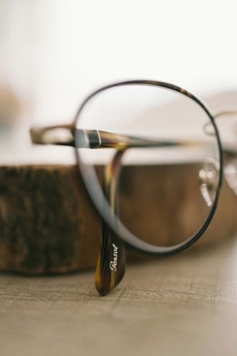 17 BEST LUXURY EYEWEAR BRANDS FOR GLASSES AND SUNGLASSES