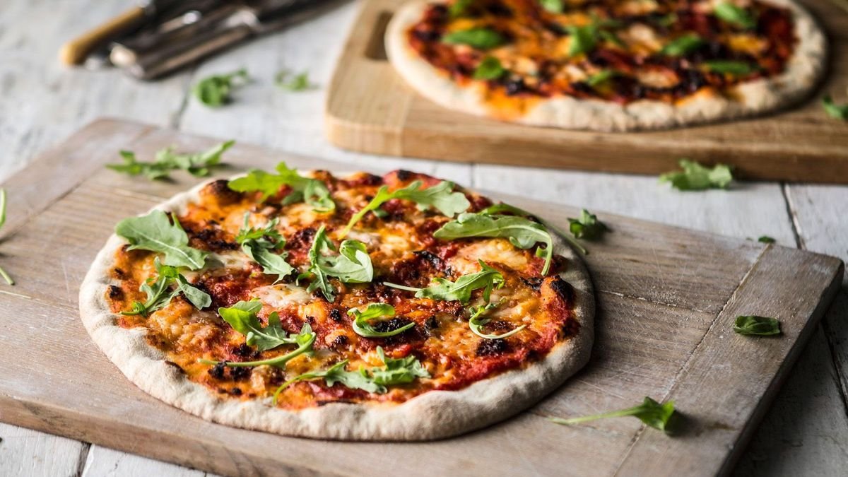 Everything you need to know and buy to make your own pizzas this summer