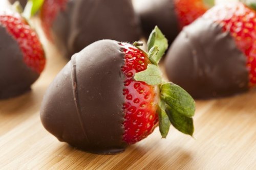 Nutrition Info for Chocolate-Covered Strawberries: Milk, Dark and White