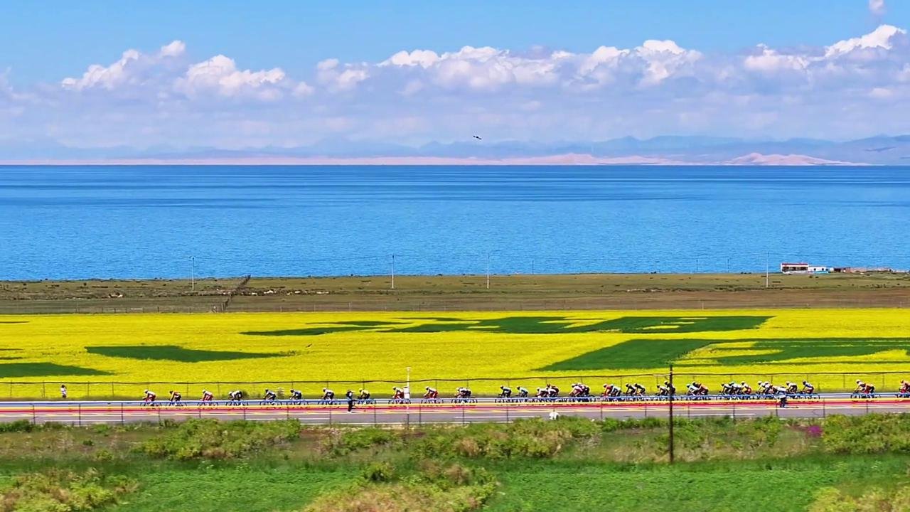 China: Tour of Magnificent Qinghai: Where speed meets scenery.