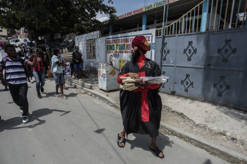 Vigilantes in Haiti strike back at gangsters with brutal street justice