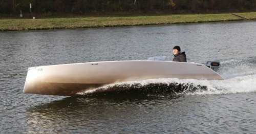 Carbon fiber electric boat is so light it rides to water on a car roof