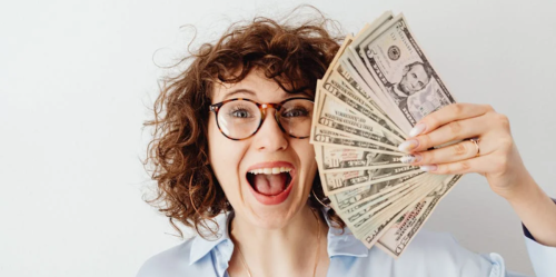 The shocking amount of money middle-class families have in their savings