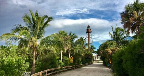 10 Small Beach Towns In Florida That Are Laid-Back & Low-Key