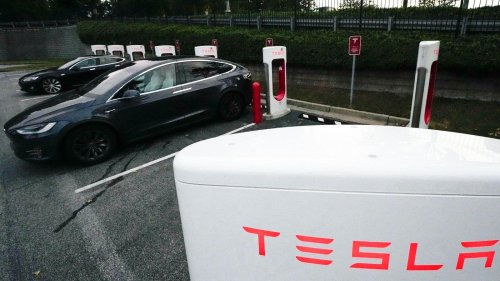 Tesla Recalls Over 2 Million Cars For Small Warning Lights
