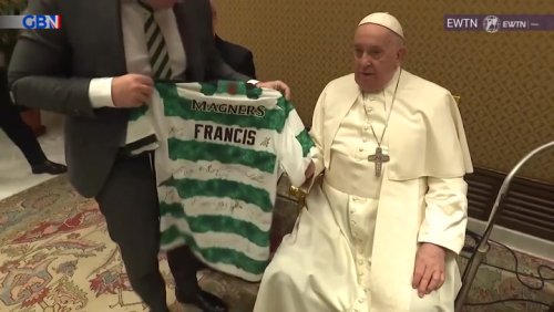 Watch: Brendan Rodgers gifts Pope with Celtics shirt during Vatican visit