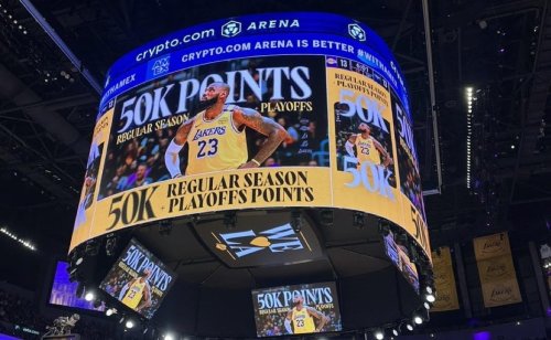LeBron James makes NBA history as the first to reach this incredible milestone 
