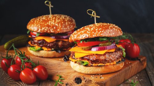 These Are The Most Common Mistakes People Make With Burgers